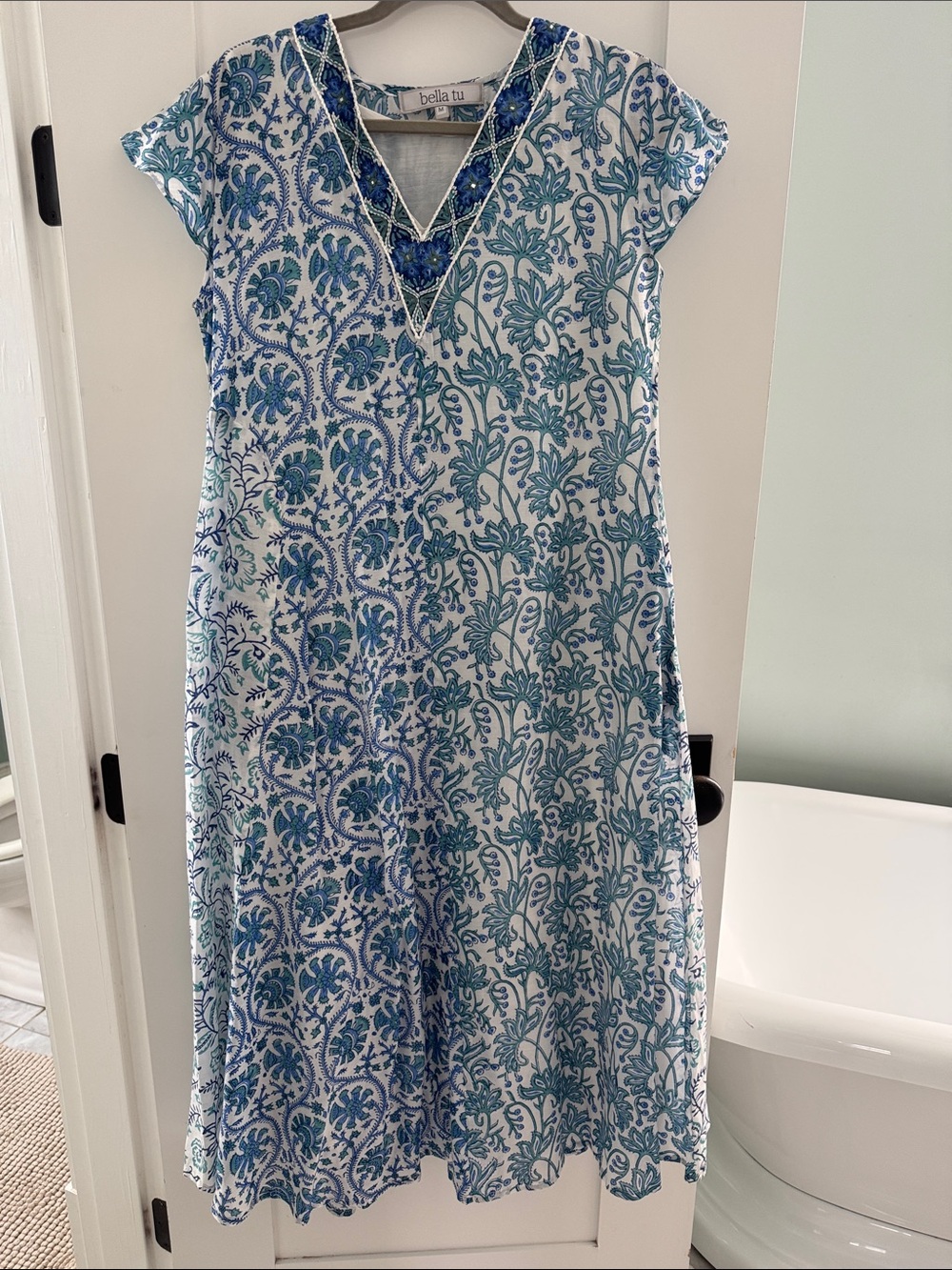 Bella Tu Blue & White Floral Print Maxi Dress